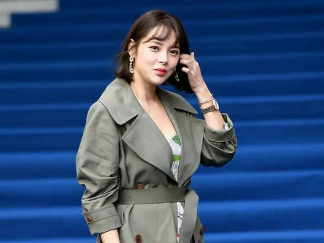 女優パク・シヨン、ソウル市内・東大門DDPで開かれた2018 F/Wソウルファッションウィーク・MISS GEE COLLECTIONに参加。