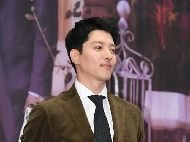 俳優イ・ドンゴン、SBS新月火ドラマ「キツネ嫁星」の制作発表会に出席。