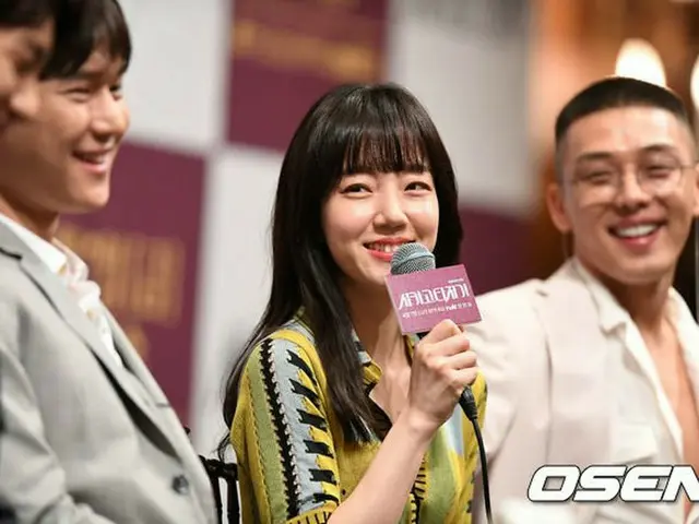 女優イム・スジョン、tvN金土ドラマ「シカゴ・タイプライター」制作発表会に出席。