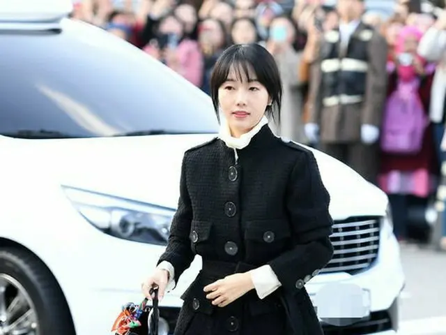 女優イ・ジョンヒョン、俳優ソン・ジュンギ －ソン・ヘギョの結婚式に出席。