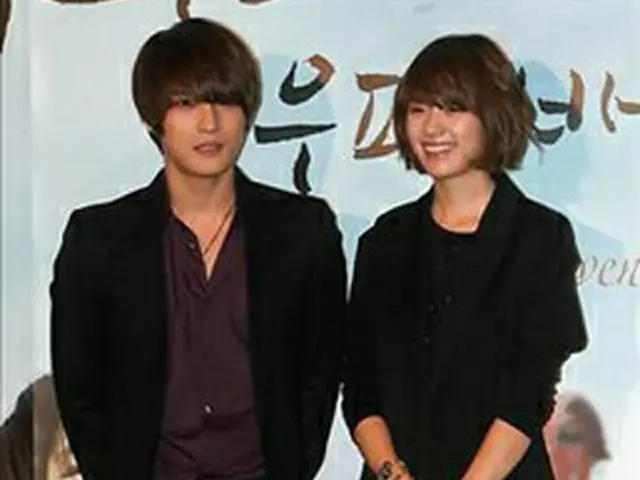 （左から）ジェジュン、ハン・ヒョジュ