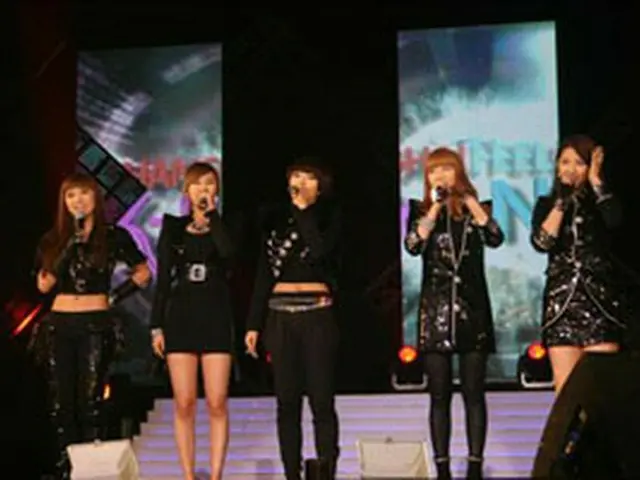 ＜4minute＞