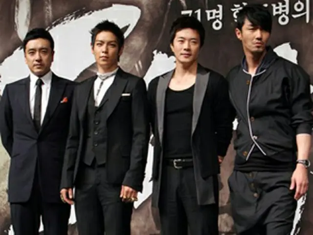 （左から）キム・スンウ、チェ・スンヒョン、クォン・サンウ、チャ・スンウォン