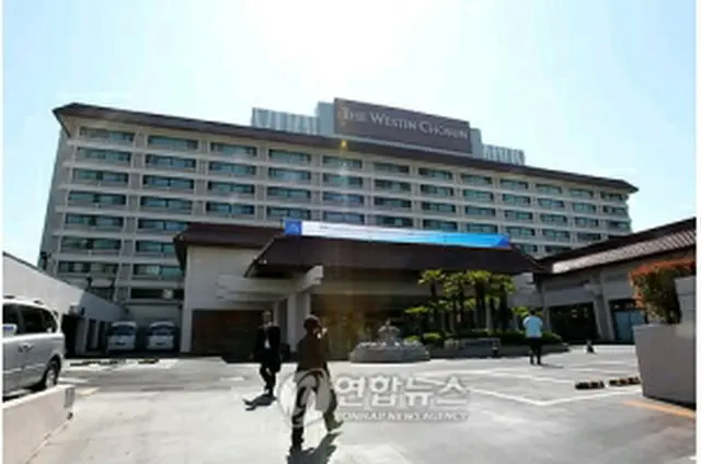 会議場となる釜山ウェスティン朝鮮ホテル 。数日前から厳しい警備が敷かれている＝（聯合ニュース）