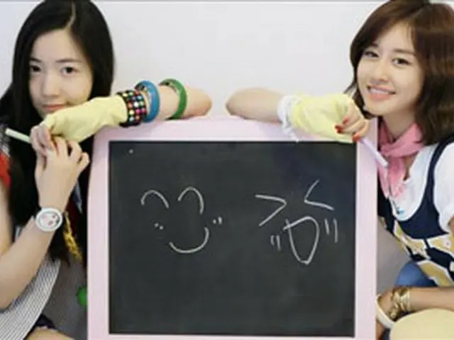 ＜T-ara＞の新メンバー、リュ・ファヨン（左）