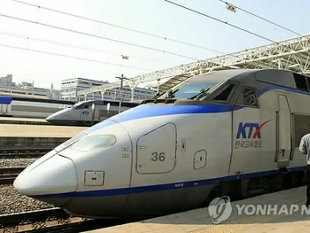 4月1日で開通7周年を迎えた韓国高速鉄道（KTX）＝1日、ソウル（聯合ニュース）