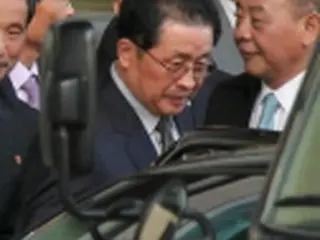北朝鮮の張成沢氏　中国訪問で「権力」誇示