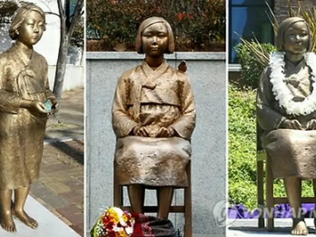 慶尚南道巨済市に建立された旧日本軍の慰安婦を象徴する「平和の少女像」（左端）。ソウルの日本大使館前の少女像（中央）と米カリフォルニア州グレンデール市に昨年設置された少女像（右端）と違い立ち姿となってい