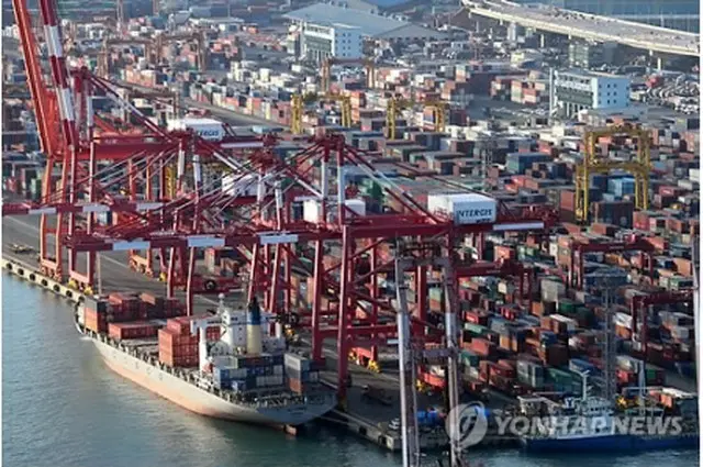 韓国の輸出港（資料写真）＝（聯合ニュース）