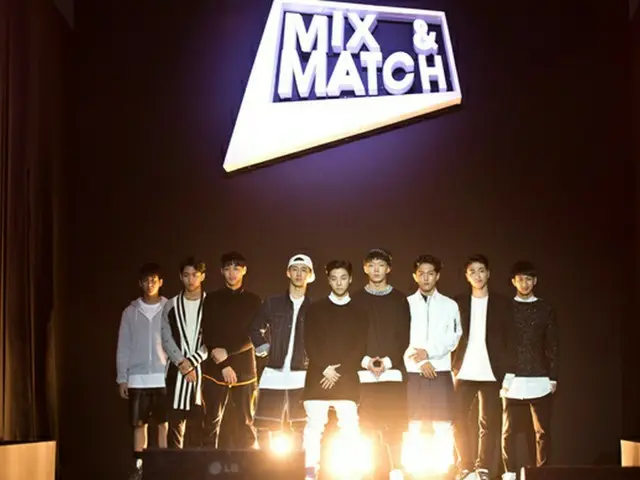 「iKON」メンバー写真(左より、チョン・チャヌ、ヤン・ホンソク、チョン・ジンヒョン、B.I、キム・ジンファン、BOBBY、キム・ドンヒョク、ク・ジュンフェ、ソン・ユンヒョン）