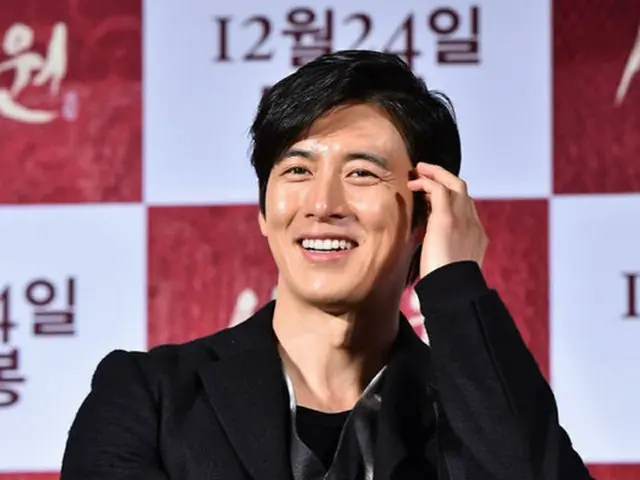 俳優コ・スは26日午後、ソウル・東大門（トンデムン）MEGABOXで行われた映画「尚衣院」の制作報告会に出席し、「朝鮮時代の人々は美に対する欲が強かった」と述べた。（提供:OSEN）