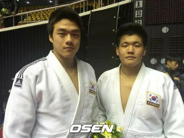 韓国重量級のダイナミックデュオ、クァク・ドンハンとチョ・グハムが柔道グランドスラム東京2014にて、そろって金メダルを獲得した。（提供:OSEN）