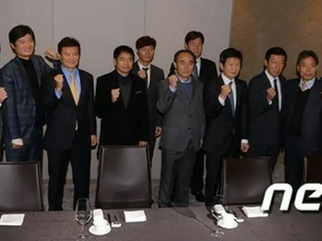 チョン・モンギュ大韓サッカー協会長が、Kリーグの指導者およびクラブチーム代表との会合で攻撃的なサッカーを要請した。
