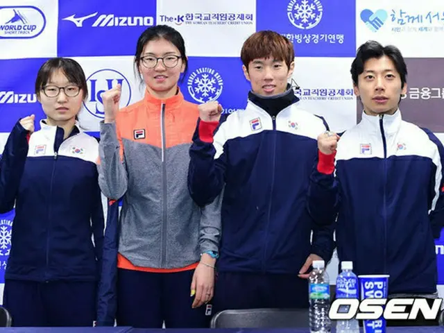 17日、「2014－15 ISUソウルショートトラックワールドカップ4次大会」韓国代表チームのメディアデーが行われ、チェ・ミンジョン（16）、シム・ソクヒ（17）、シン・ダウン（21）、クァク・ユンギ（24）が出席した。