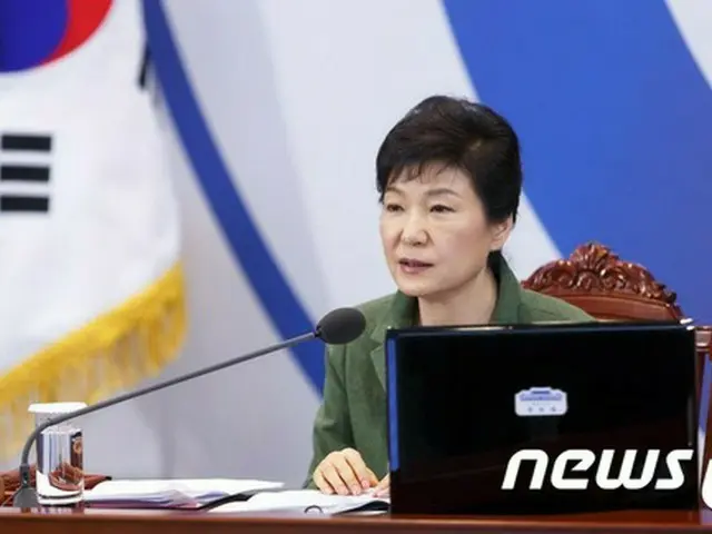 2015年新年が始まり、各界の新年あいさつ会などで、2015年の主要国政運営の方向性を提示してきた韓国の朴大統領が、7日から2日間、“公開”日程を行わない。