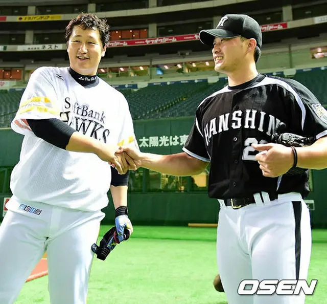 2014シーズン日本プロ野球で活躍した同い年選手、イ・デホ（李大浩）とオ・スンファン（呉昇桓）が韓国のテレビ番組で昨シーズンを振り返った。