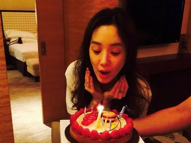 韓国女優チョン・リョウォンが、34回目の誕生日を迎え、変わらぬ童顔を披露した。（提供:OSEN）
