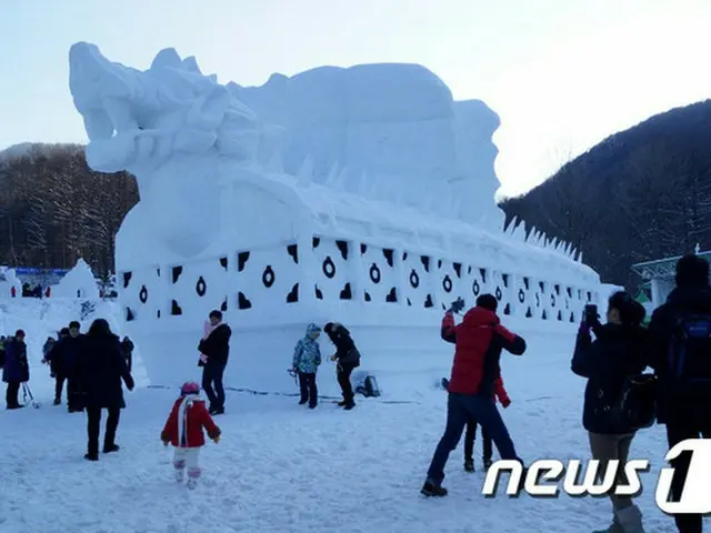 韓国東部に位置する太白（テベク）市は「雪・愛そして歓喜」をテーマに「第22回太白山雪まつり」を23日から来月1日まで太白山国立公園などで開催している。（提供:news1）