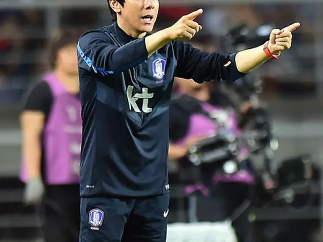 男子サッカー韓国代表チームのシン・テヨン（申台龍）コーチが、五輪代表チームの監督に選ばれた。（提供:OSEN）