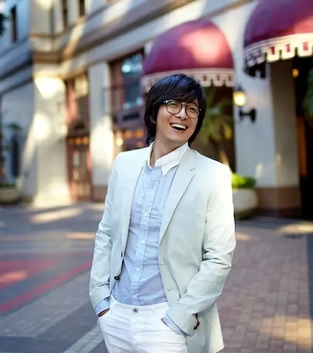 韓国俳優ぺ・ヨンジュン（42）が、恋人ク・ソヒ氏と昨年末、破局していたことがわかった。