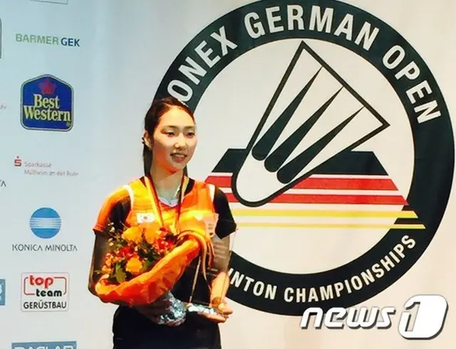 韓国バドミントンの女子代表チームの看板選手ソン・ジヒョンが「ドイツオープングランプリゴールド2015」女子シングルスで優勝した。