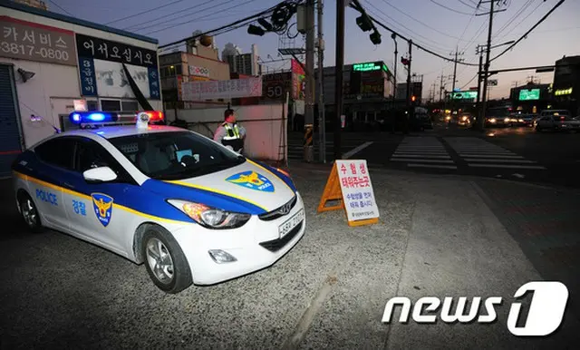 韓国政府が主導している警察・消防公務員の公務員年金改革が不当だと主張する警察・消防官の家族による集会が開かれる。（提供:news1）