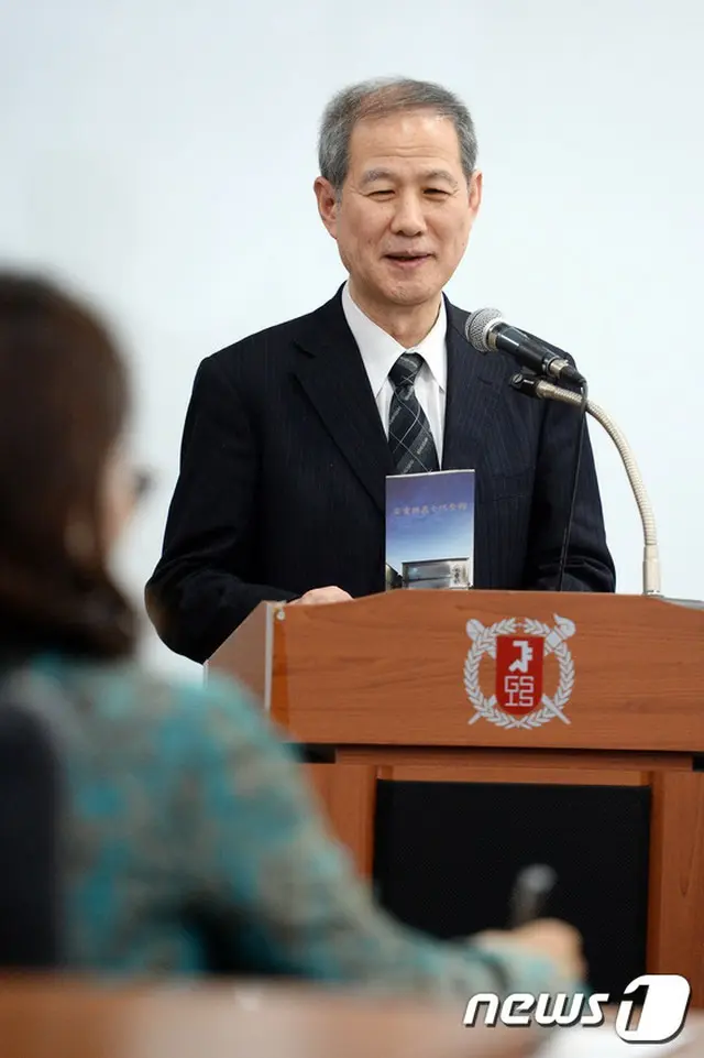政治評論家で新右翼団体「一水会」の顧問である鈴木邦男氏が18日、韓国・ソウル大学を訪れ、「真の愛国者は他者を排斥する人ではない」と述べた。（提供:news1）