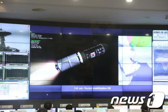 韓国の多目的実用衛星「アリラン3A号」が26日（日本時間）午後1時5分ごろ、韓国航空宇宙研究院地上管制センターとの初めての交信に成功した。