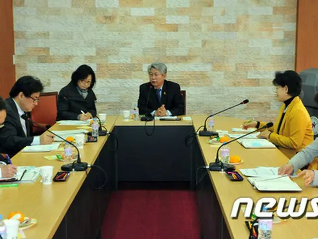 京畿教育庁は26日、日本文部科学省初等中等教育国主任ら7人の代表団が訪韓し、乳児教育の現況と乳児教育の今後の課題に関しての政策交流を交わしたと明らかにした。