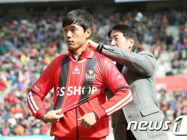 韓国のサッカー選手パク・チュヨン（朴主永、29）が2409日ぶりにKリーグの舞台に立つ。