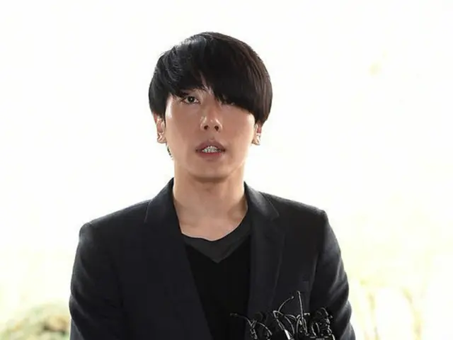 韓国歌手パク・ヒョシン（33）が強制執行免除容疑で法廷に立った。