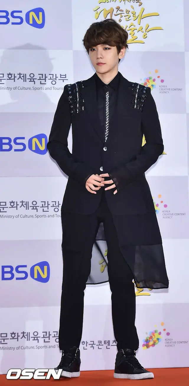 韓国アイドルグループ「EXO」のBAEK HYUN（ベッキョン、22）が映画「トッコ」出演について、前向きに検討中の作品と立場を明かした。