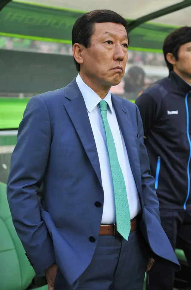 チェ・ガンヒ監督が指揮する全北現代は19日、全州ワールドカップ競技場にておこなわれたアジアサッカー連盟（AFC）チャンピオンズリーグ16強第1戦、北京国安（中国）とのホーム戦で1-1と引き分けた。（提供:OSEN）