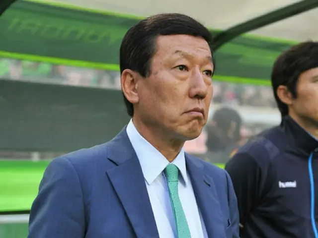 チェ・ガンヒ監督が指揮する全北現代は19日、全州ワールドカップ競技場にておこなわれたアジアサッカー連盟（AFC）チャンピオンズリーグ16強第1戦、北京国安（中国）とのホーム戦で1-1と引き分けた。（提供:OSEN）