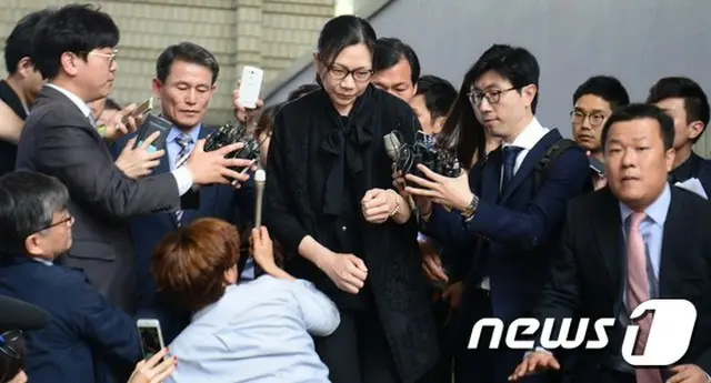 ”ナッツリターン事件”で、1審にて懲役1年が言い渡された大韓航空チョ・ヒョナ（趙顕娥）前副社長（40）に対する控訴審がおこなわれ、執行猶予が言い渡された。これにより、143日ぶりに釈放となった。