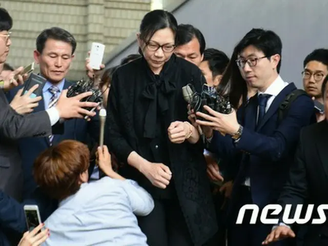 ”ナッツリターン事件”で、1審にて懲役1年が言い渡された大韓航空チョ・ヒョナ（趙顕娥）前副社長（40）に対する控訴審がおこなわれ、執行猶予が言い渡された。これにより、143日ぶりに釈放となった。