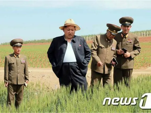 北朝鮮の金正恩（キム・ジョンウン）第1書記が、第810軍部隊傘下の1116号農場を視察した。1日、労働新聞が報じた。