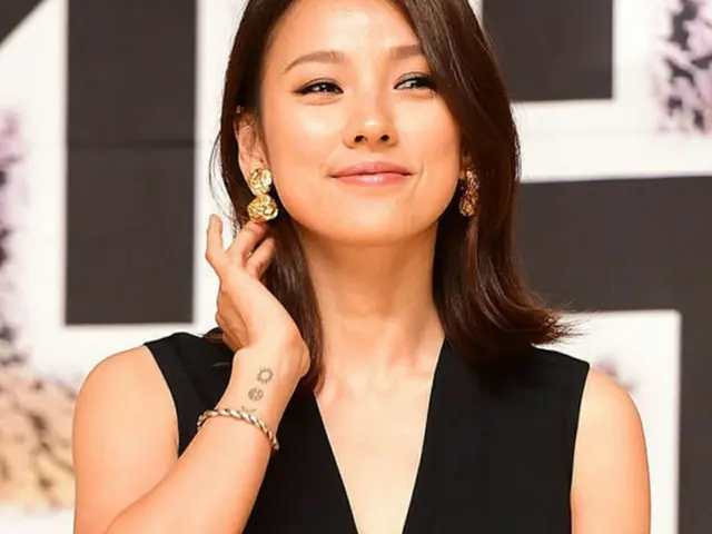 韓国女性歌手イ・ヒョリ（36）が、活発に運営していた自身のブログから記事を全て削除したことがわかった。