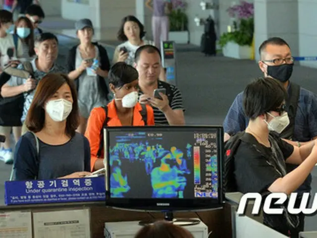 香港が韓国内の中東呼吸器症候群（MERS＝マーズ）感染が拡散する中で、韓国医療業界との交流中断を決定した。香港経済日報などが伝えた。