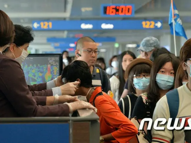 韓国の大韓航空はMERS拡大と関連し出発日基準9月30日まで確約された航空券を所持しているMERS感染者・疑いのある患者・隔離者（自宅隔離含む）が払い戻しや日付変更を希望する場合はこれに伴う違約金免除を決定。