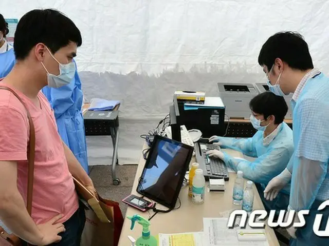 ソウルの警察署に逮捕されている35歳男性容疑者がMERS感染の疑いがあるとして隔離収監されていたが、最終判定で陰性となった。（写真はソウル医療院の受付 / 提供:news1）