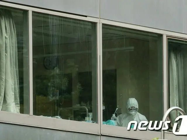 韓国で7歳の小学生がMERS（中東呼吸器症候群）の2次遺伝子検査で陽性反応が出て、保健当局は再検査をしている。（写真はサムスンソウル病院 / 提供:news1）