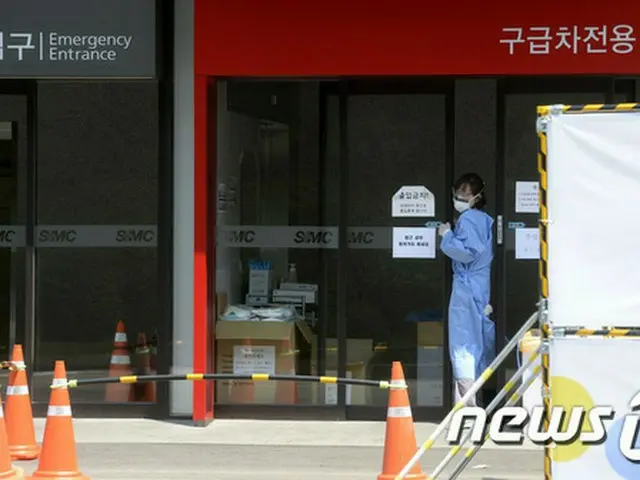 韓国保健当局は19日午前、MERS感染者が前日より1人増え、166人と確認されたと明かした。死者も1人増えて、現在までにMERSにより死者は24人と集計された。