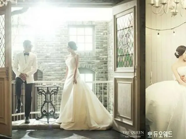 韓国グループ「god」のパク・チュニョンがロマンチックなウエディング画報を公開し、注目を集めている。（提供:OSEN）
