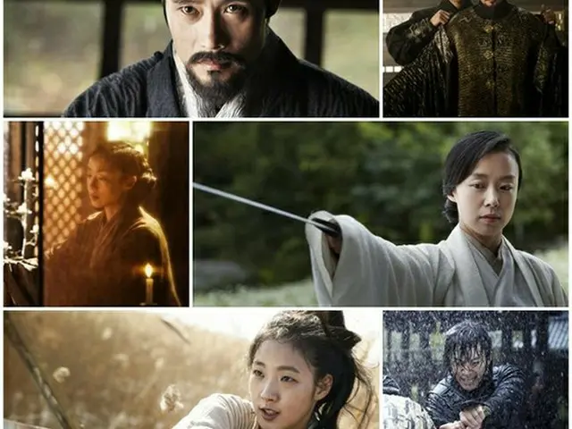 韓国映画「侠女:刀の記憶」が主演俳優イ・ビョンホン（45）と女優チョン・ドヨン（42）のカリスマが垣間見えるスチール写真を初公開した。（提供:OSEN）