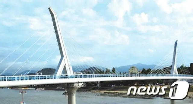 韓国南部の大邱（テグ）市にあるドンチョン遊園地内にかかったヘマジ橋で一日に2人の男性が命を絶った。（提供:news1）