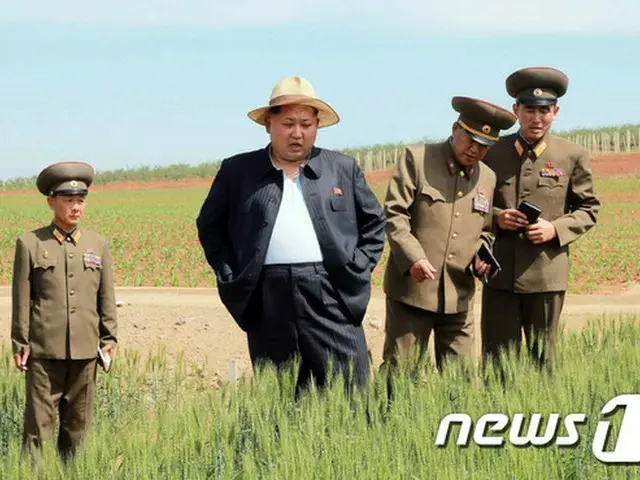 北朝鮮の金正恩第1書記が、平壌（ピョンヤン）野菜科学研究所を視察した。7日、朝鮮中央通信が報じた。