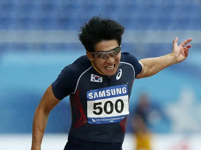 韓国の陸上選手キム・グクヨン（24、光州広域市庁）が2015光州ユニバーシアードで、男子100メートル走の韓国新記録を樹立した。