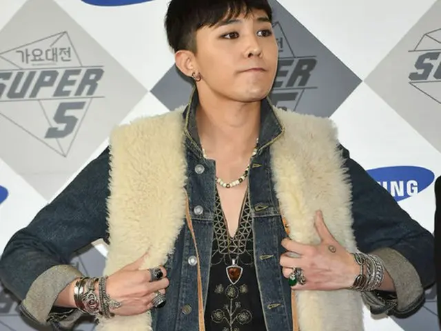 韓国アイドルグループ「BIGBANG」のG-DRAGON(26)と日本のモデルで女優の水原希子(24)がソウル市内にある新羅ホテルでデートを楽しんだと、報道された。(提供:OSEN)