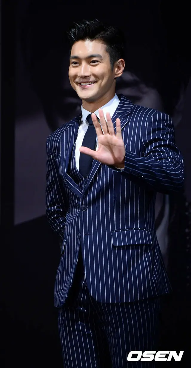 韓国アイドルグループ「SUPER JUNIOR」のチェ・シウォン（28）側が軍入隊について「まだ確定はしていない」という公式立場を明かした。